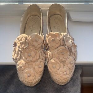 CHANEL Cream Floral Espadrilles